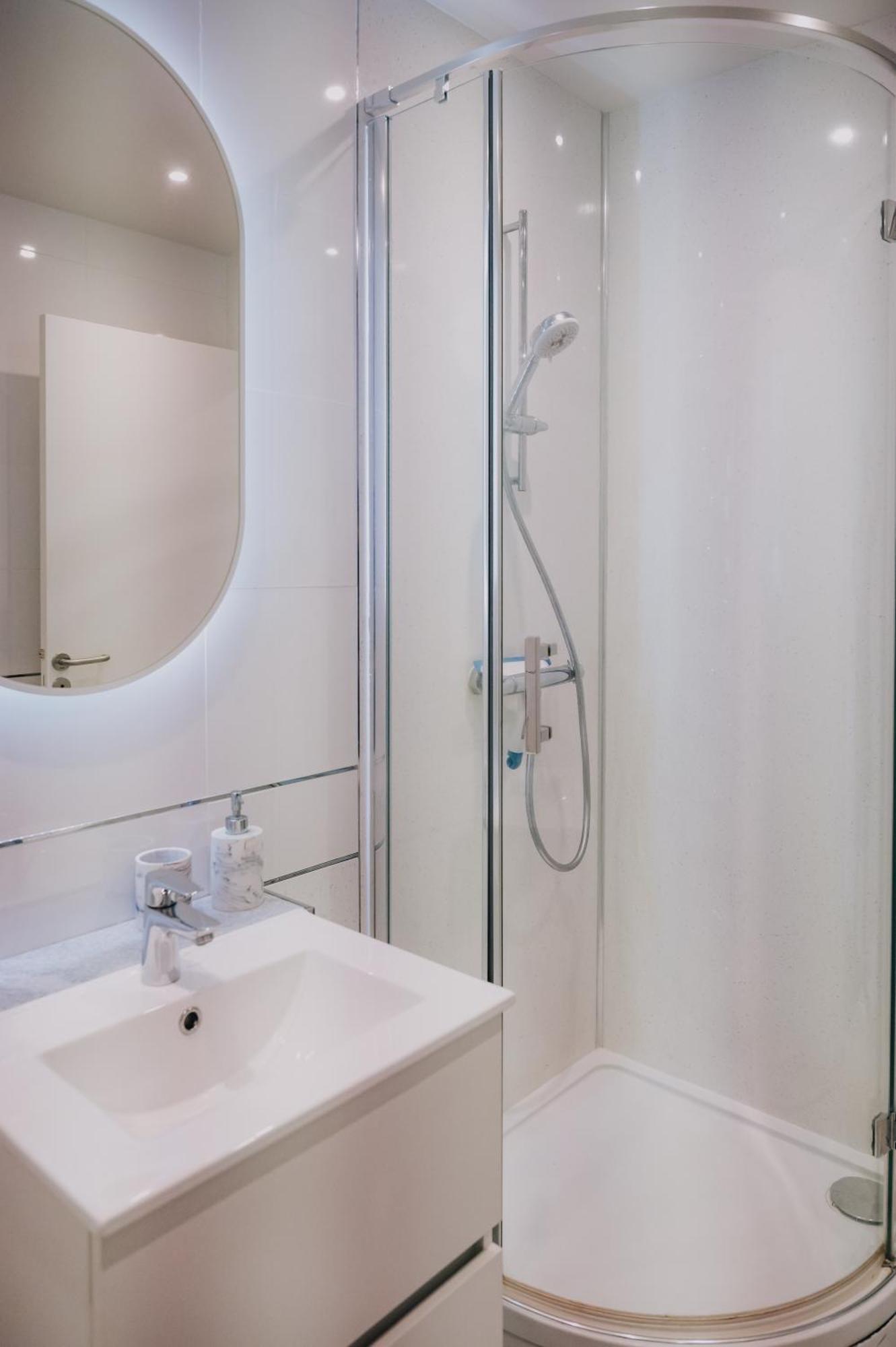 Splendide Appartement Climatise Avec Vue Sur Mer Et Clocher - Parking Et Wifi Collioure Bagian luar foto